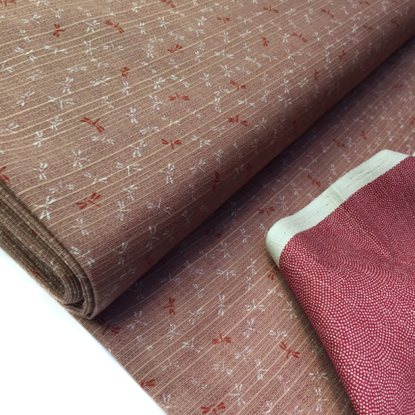 Double-Face Libelle Seighaia rosa rot