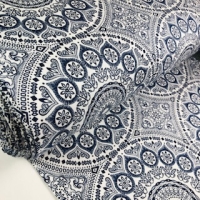 Ornament indigo weiß