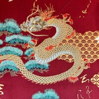 Drache und Kranich rot