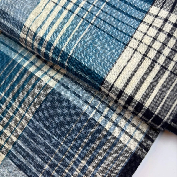 Handloom Karo blue white black